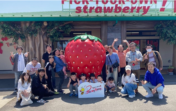いちご狩りの集合写真